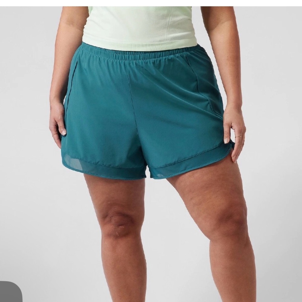 Athleta Mesh Racer Run Short 4" Size 3X Green Teal $70 Plus Size